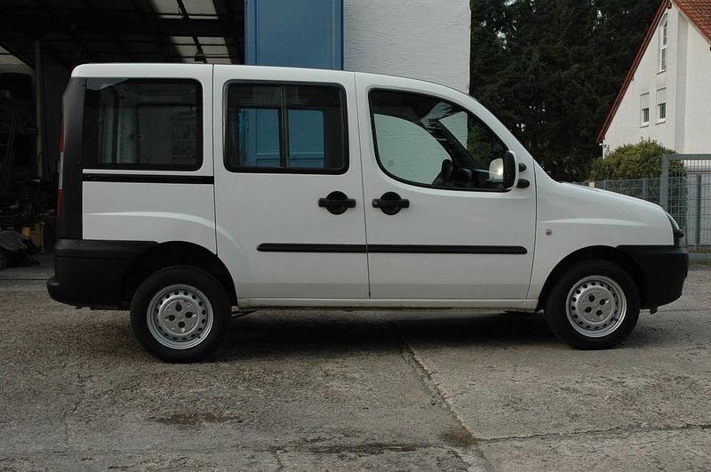Gebraucht Fiat Doblò 65 PS (47 kW) 2005 Weiß Van / Kleinbus