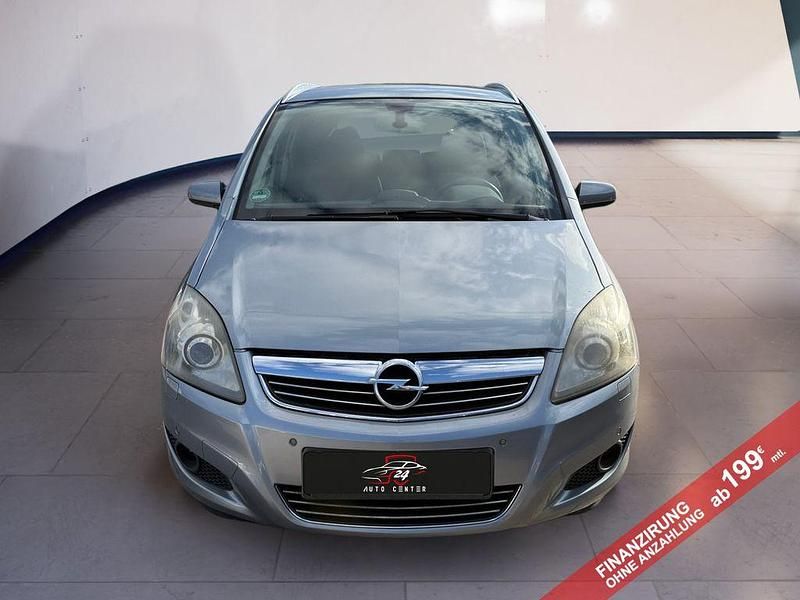 Gebraucht Opel Zafira Innovation 140 PS (102 kW) 2009 Lichtsilber m2 Van / Kleinbus