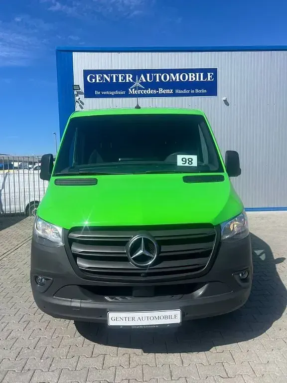 Gebraucht Mercedes Sprinter 170 PS (125 kW) 2021 Gelbgrün Van