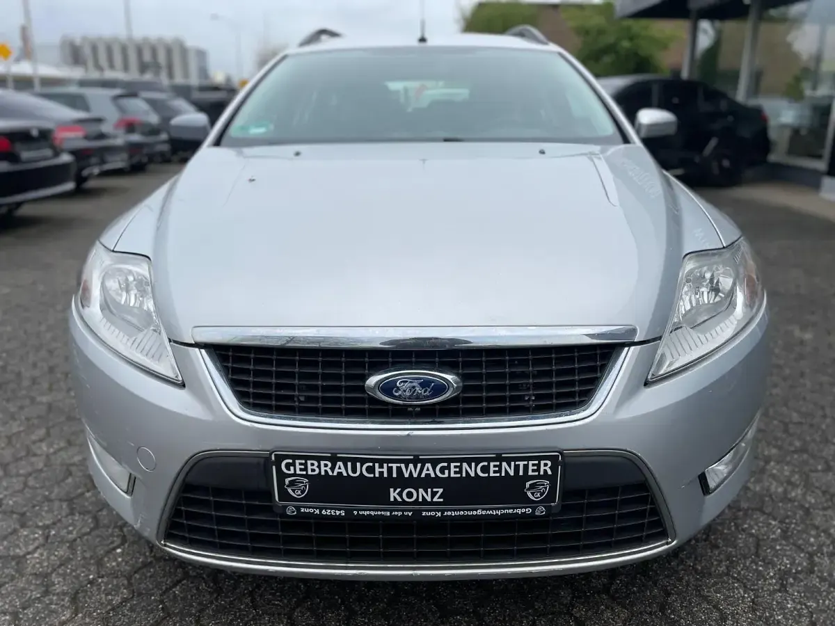 Gebraucht Ford Mondeo 125 PS (91 kW) 2009 Silber Kombi