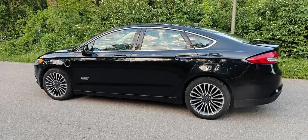 Gebraucht Ford Fusion 262 PS (192 kW) 2017 Schwarz Limousine
