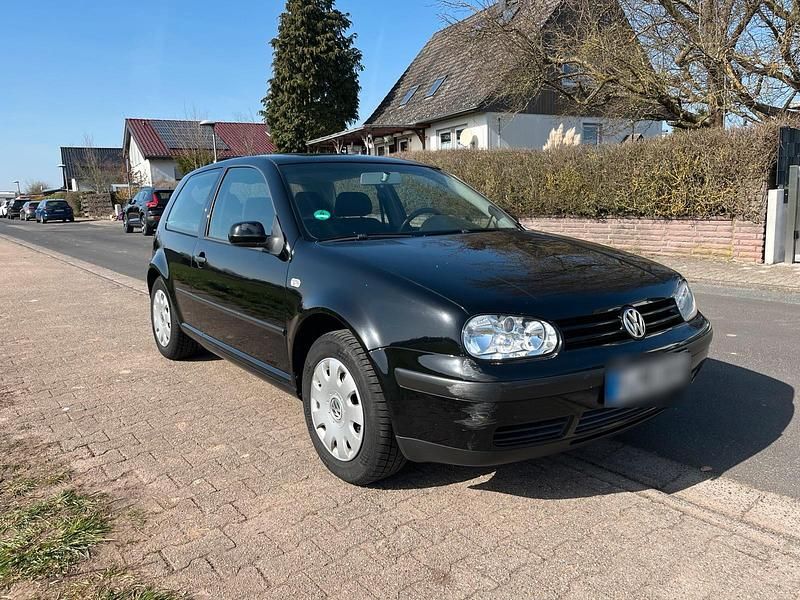 Gebraucht VW Golf IV 75 PS (55 kW) 2002 Schwarz Kleinwagen