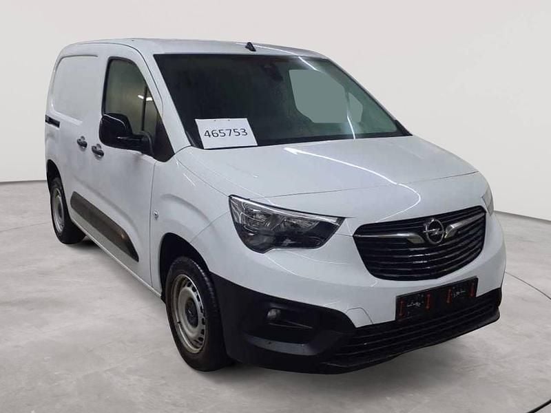 Gebraucht Opel Combo 102 PS (75 kW) 2024 Kaolin weiß Van