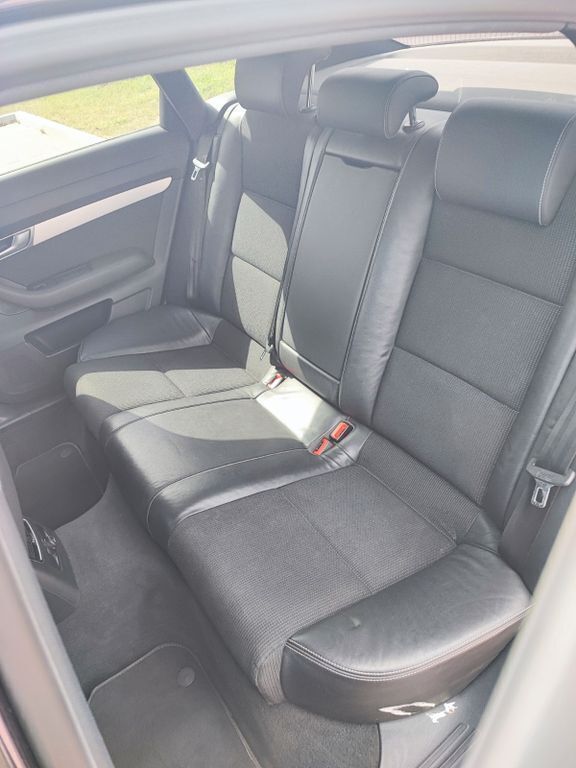Grau Gebraucht 2010 Audi A6 Sport Limousine | 5.500 € (Guter Preis) - Bild 1/4