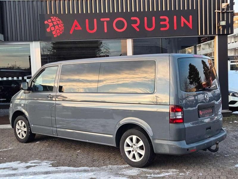 Gebraucht VW Caravelle 140 PS (102 kW) 2010 Pure grey Van / Kleinbus