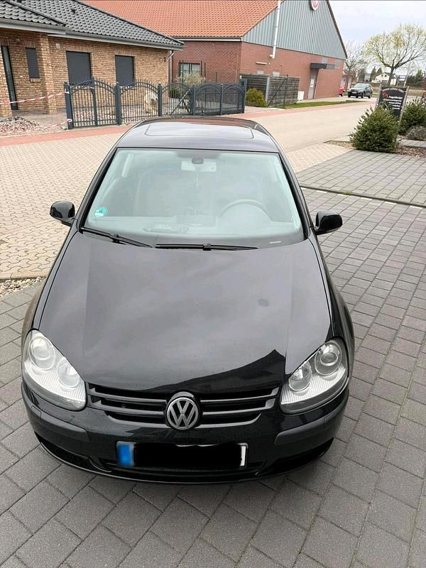 Gebraucht VW Golf 140 PS (102 kW) 2004 Schwarz Coupé