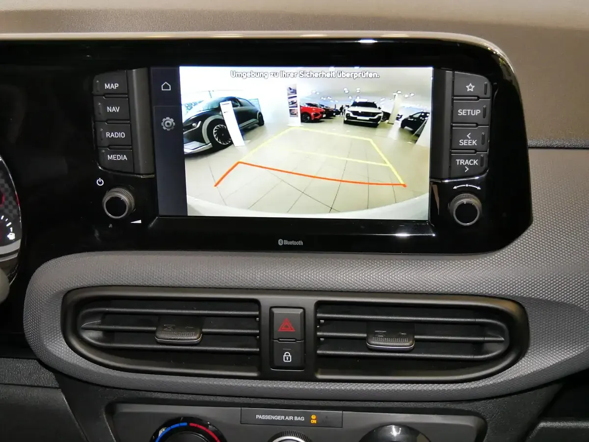 Gebraucht Hyundai i10 Edition 30 100 PS (73 kW) 2021 Weiß Kleinwagen
