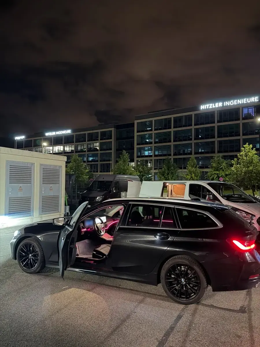 Gebraucht BMW 318 150 PS (110 kW) 2023 Schwarz Kombi