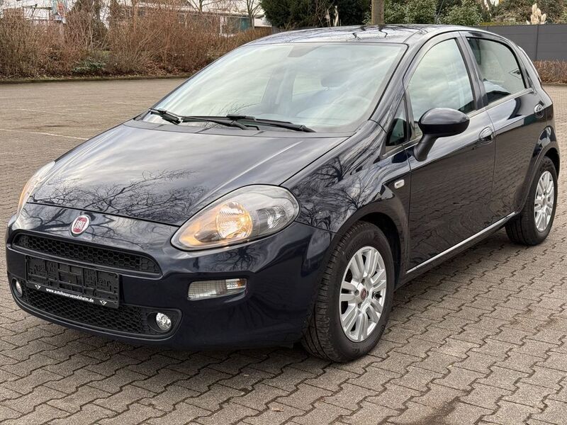 Blau Gebraucht 2014 Fiat Punto Lounge Kleinwagen | 3.598 € (Fairer Preis) - Bild 1/4