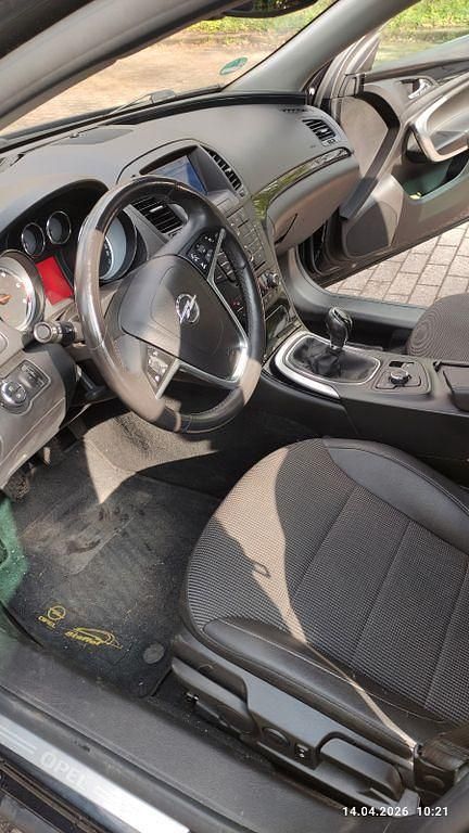 Gebraucht Opel Insignia 160 PS (117 kW) 2013 Schwarz Kombi