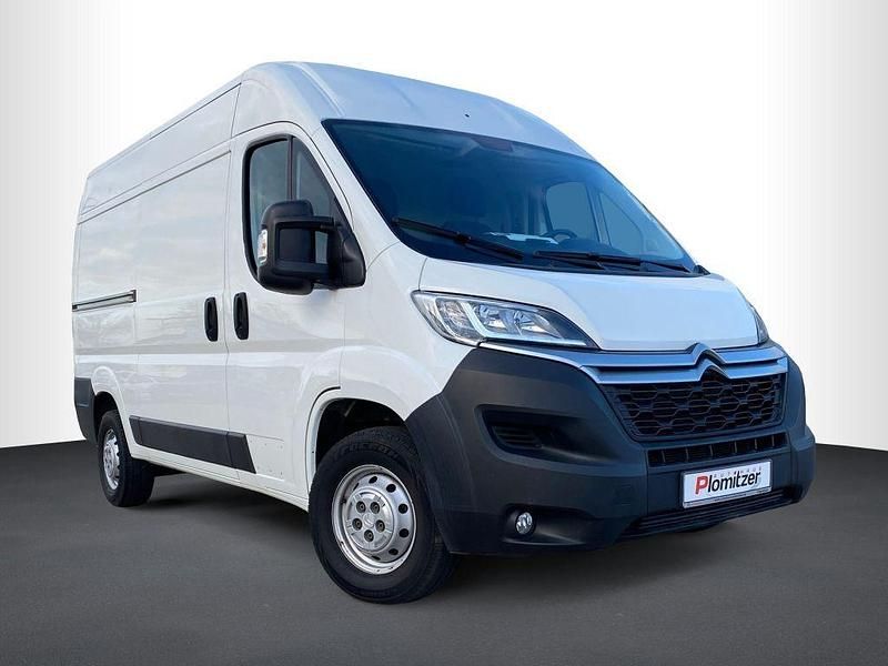 Eisweiß Gebraucht 2023 Citroën Jumper Van / Kleinbus | 19.990 € (Fairer Preis) - Bild 1/4