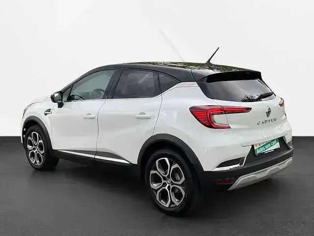 Gebraucht Renault Captur Intens 140 PS (102 kW) 2022 Weiß SUV