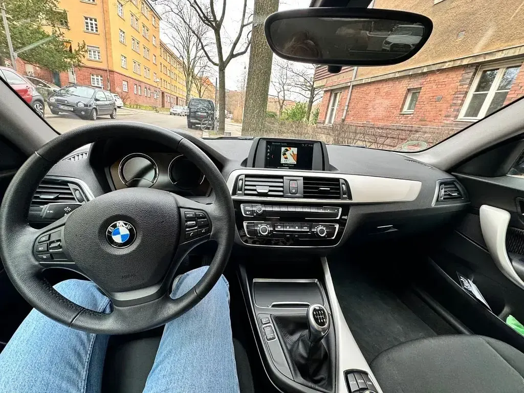 Gebraucht BMW 118 136 PS (100 kW) 2018 Schwarz Kleinwagen
