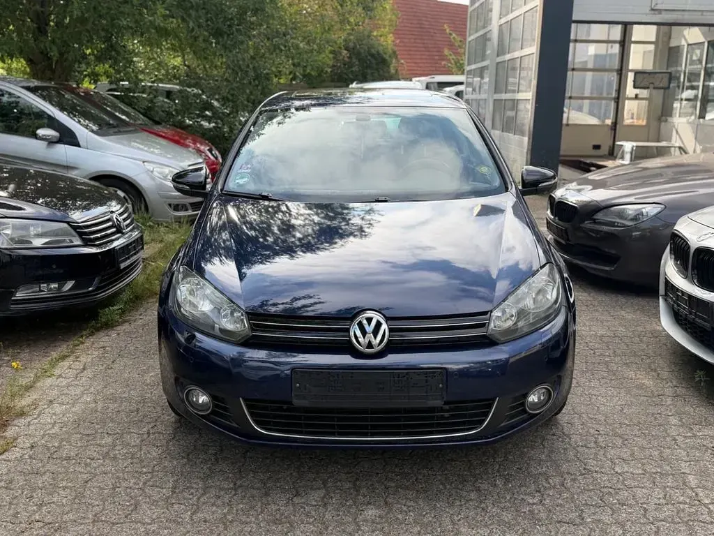 Gebraucht VW Golf VI Style 105 PS (77 kW) 2011 Blau Kleinwagen