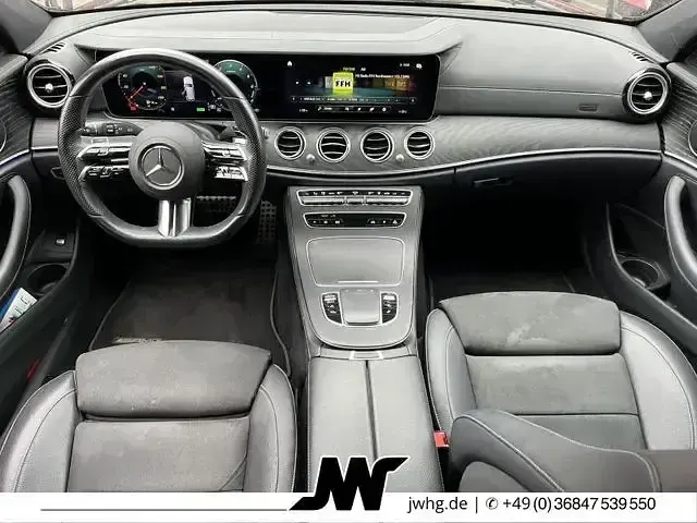 Gebraucht Mercedes E300 AMG line 306 PS (225 kW) 2022 Rot Kombi