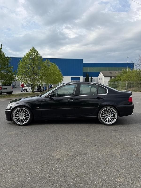 Gebraucht BMW 330 231 PS (169 kW) 2001 Schwarz Limousine