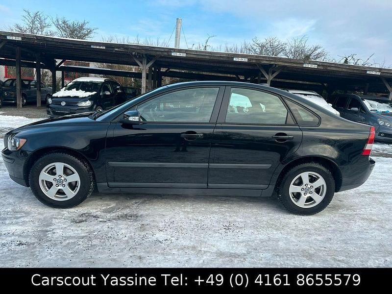 Gebraucht Volvo S40 Kinetic 101 PS (74 kW) 2006 Schwarz Limousine