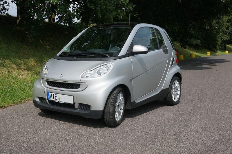 Silber Gebraucht 2008 Smart ForTwo Coupé Passion Coupé | 4.950 € (Fairer Preis) - Bild 1/4
