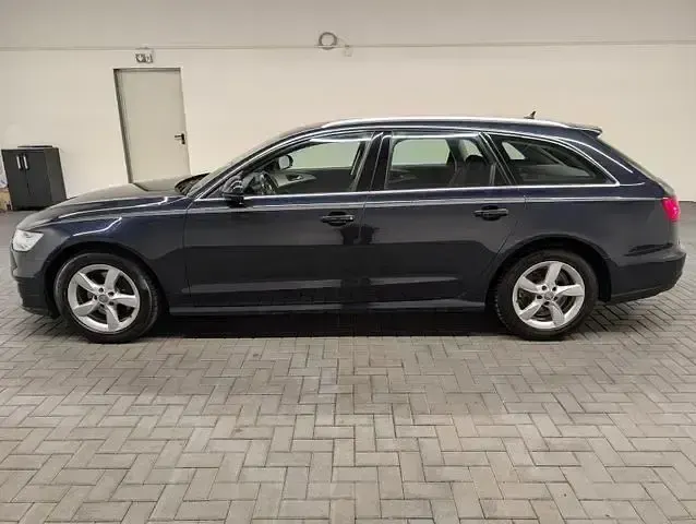 Gebraucht Audi A6 Comfort 150 PS (110 kW) 2015 Mondscheinblaumet. Kombi