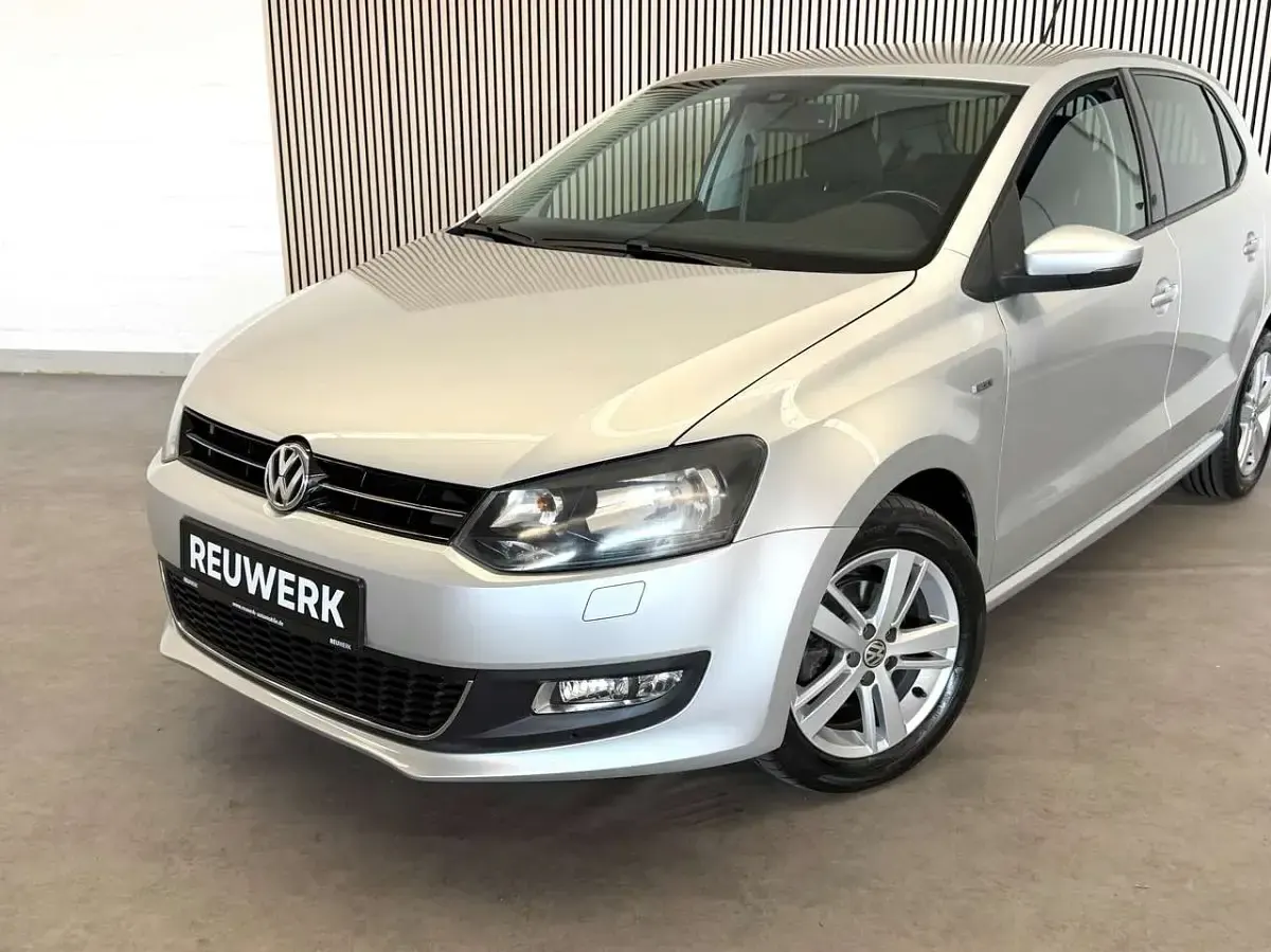 Gebraucht VW Polo Life 60 PS (44 kW) 2014 Reflexsilber metallic Kleinwagen
