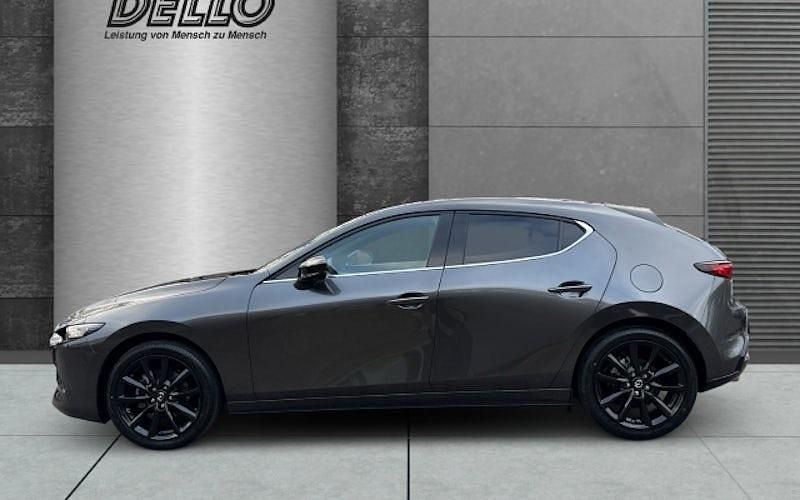 Neu Mazda 3 Nagisa 140 PS (102 kW) 2025 Grau Limousine
