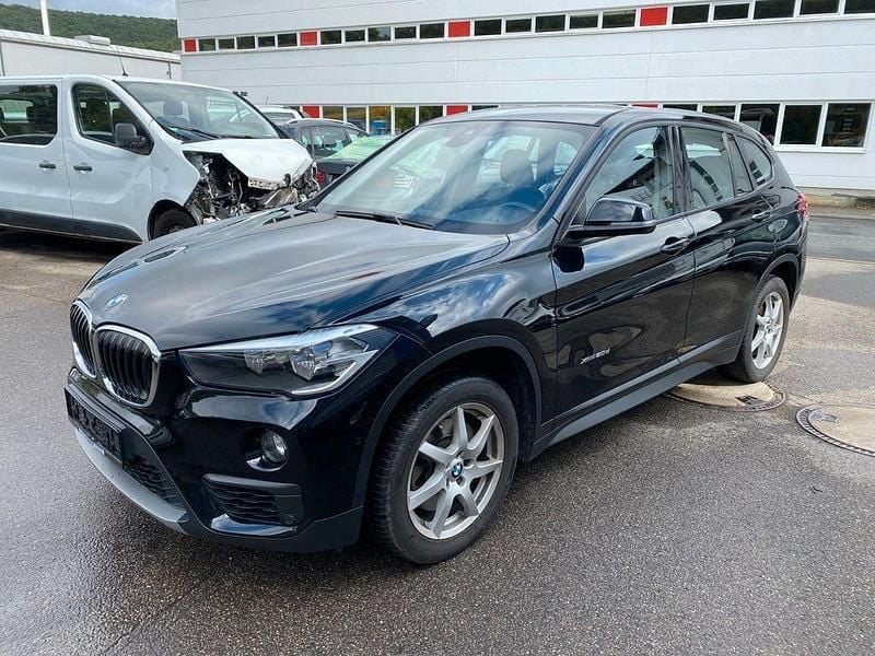 Schwarz Gebraucht 2016 BMW X1 Advantage SUV | 12.490 € (Superpreis) - Bild 1/4