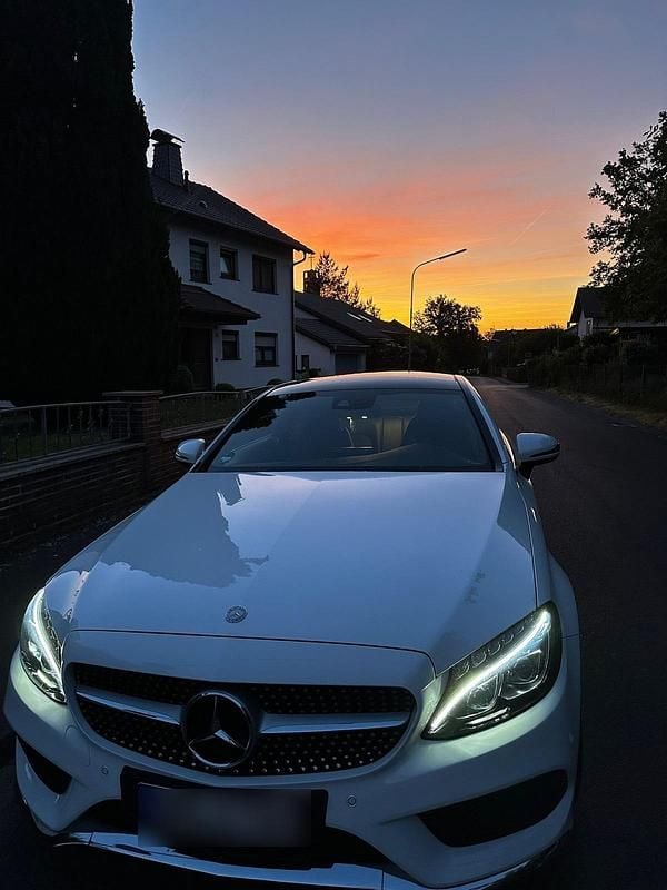 Gebraucht Mercedes C400 AMG line 333 PS (244 kW) 2016 Weiß Coupé