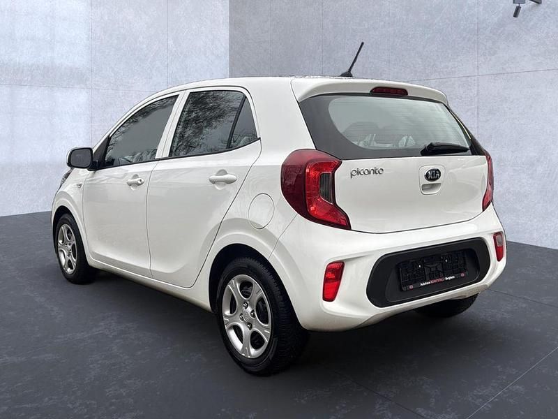 Gebraucht Kia Picanto Edition 7 67 PS (49 kW) 2017 Weiß Kleinwagen