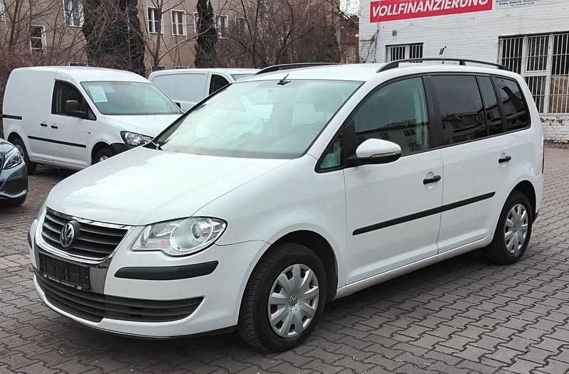 Gebraucht VW Touran Conceptline 102 PS (75 kW) 2009 Weiß Van / Kleinbus