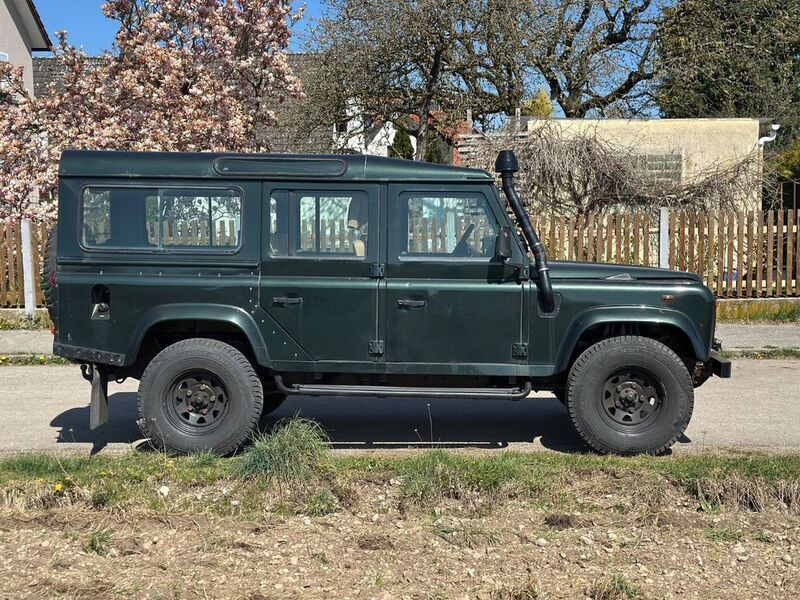 Grün Gebraucht 2003 Land Rover Defender SUV | 21.500 € (Guter Preis) - Bild 1/4