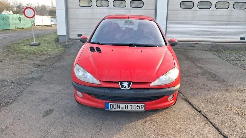 Rot Gebraucht 2001 Peugeot 206 Limousine | 1.500 € (Fairer Preis) - Bild 1/4