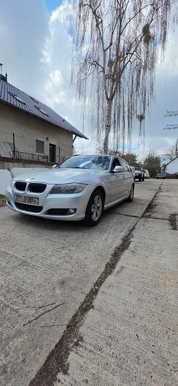 Gebraucht BMW 320 Exclusive 184 PS (135 kW) 2011 Silber Kombi