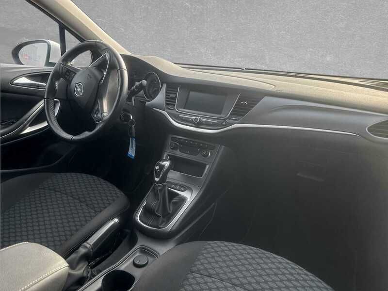 Gebraucht Opel Astra Edition 105 PS (77 kW) 2020 Andere farbe Kombi