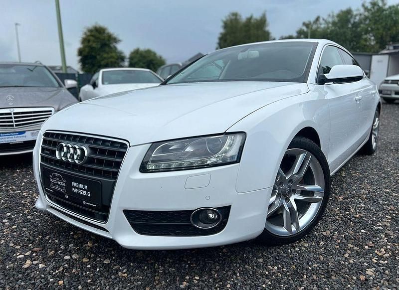 Weiß Gebraucht 2010 Audi A5 Sportback Sport Limousine | 8.990 € (Superpreis) - Bild 1/4