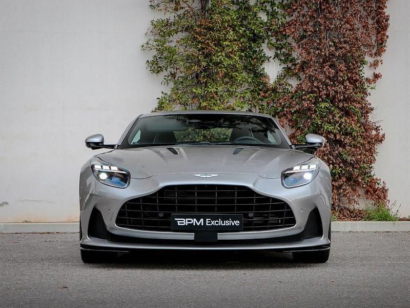 Gebraucht Aston Martin DB12 680 PS (500 kW) 2024 Silber
