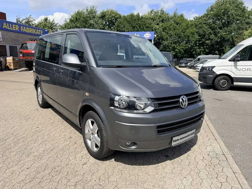 Gebraucht VW Multivan Comfortline 140 PS (102 kW) 2010 Grau Van / Kleinbus