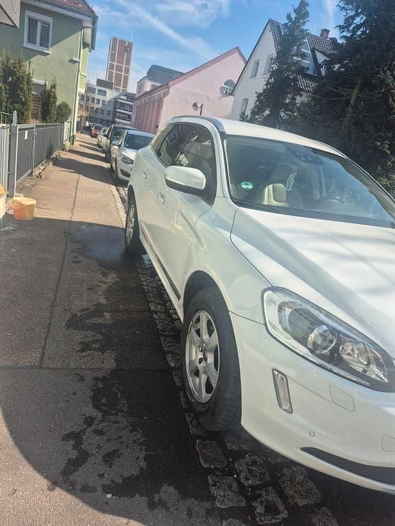 Gebraucht Volvo XC60 Ocean Race 254 PS (186 kW) 2016 Weiß SUV