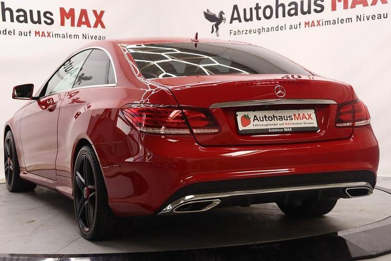 Gebraucht Mercedes E300 AMG 252 PS (185 kW) 2014 Rot Coupé