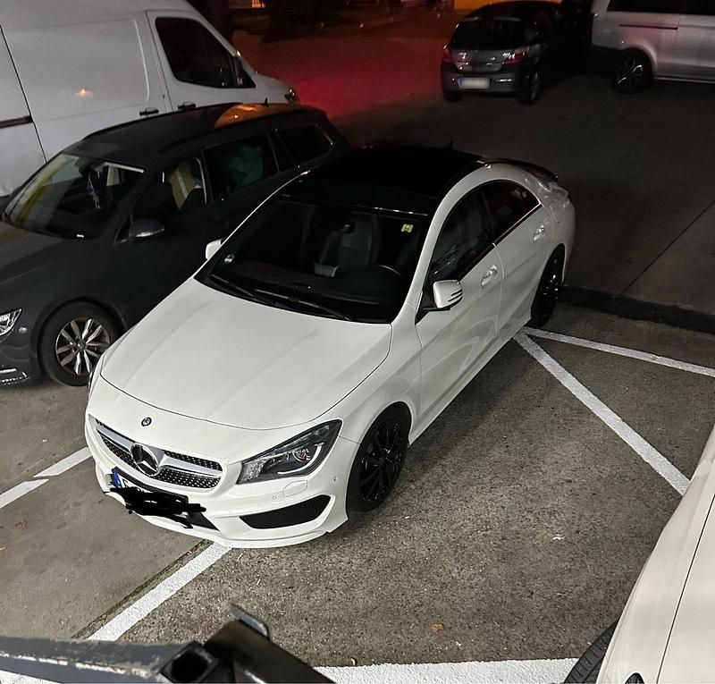 Gebraucht Mercedes CLA250 AMG line 211 PS (155 kW) 2015 Weiß Limousine