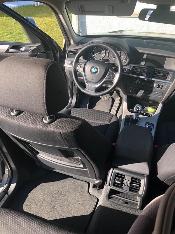 Gebraucht BMW X3 184 PS (135 kW) 2011 Grau SUV
