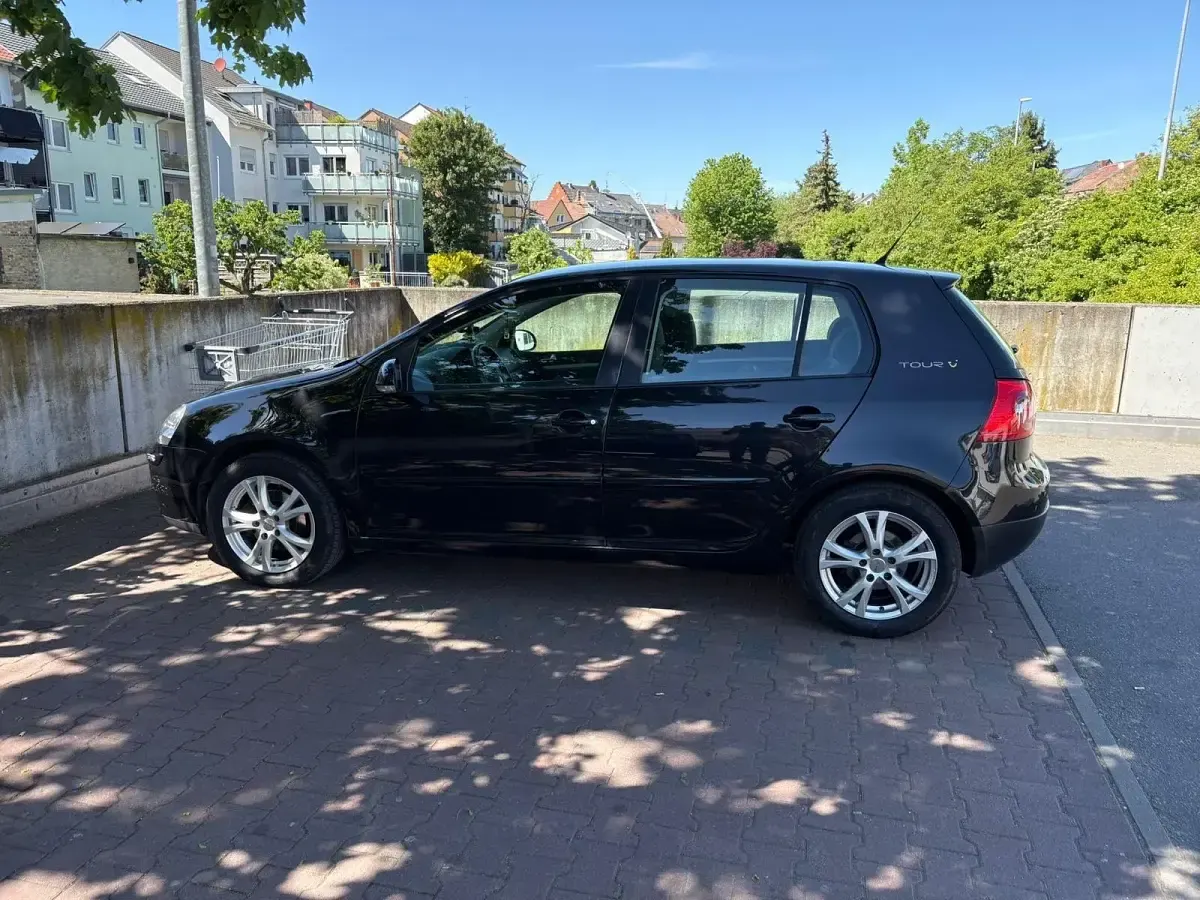 Gebraucht VW Golf V 80 PS (58 kW) 2007 Schwarz Kleinwagen