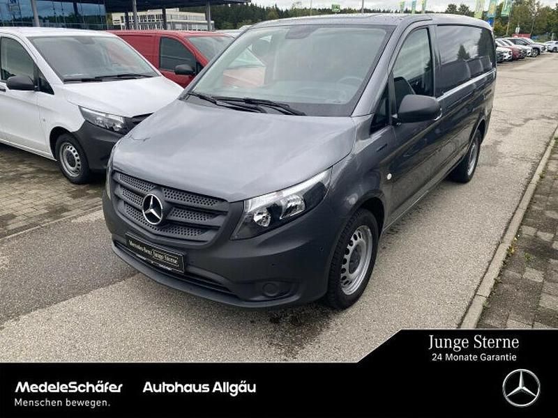 Gebraucht Mercedes e-Vito 62 kW (85 PS) 2021 Grau Van / Kleinbus