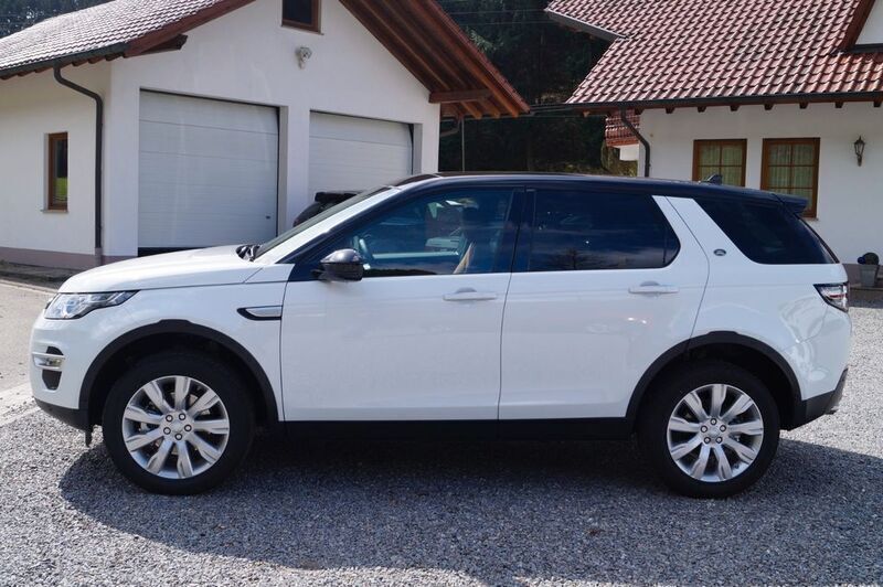 Weiß Gebraucht 2016 Land Rover Discovery Sport HSE SUV | 21.400 € (Etwas zu teuer) - Bild 1/4