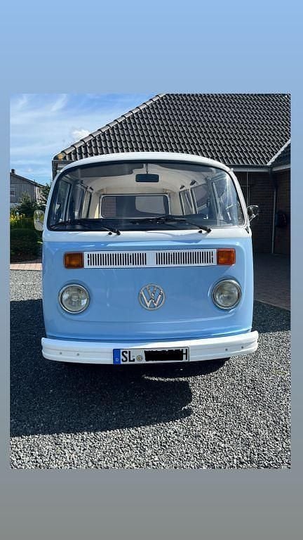 Blau Gebraucht 1975 VW T2 Van | 20.900 € - Bild 1/4