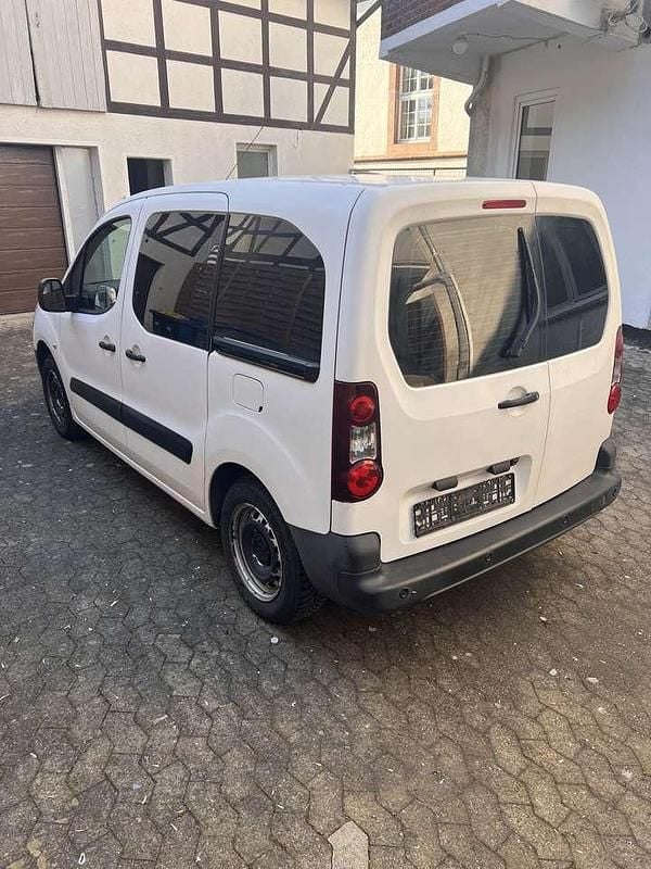 Gebraucht Citroën Berlingo 99 PS (72 kW) 2016 Weiß Van / Kleinbus