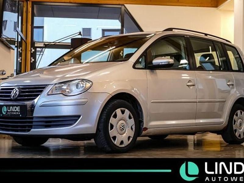 Gebraucht VW Touran Trendline 140 PS (102 kW) 2013 Grau Van / Kleinbus