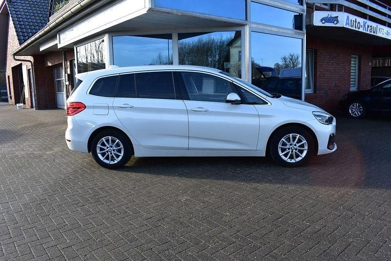Gebraucht BMW 216 Gran Tourer Advantage 116 PS (85 kW) 2020 Mineralgrau metallic Van / Kleinbus