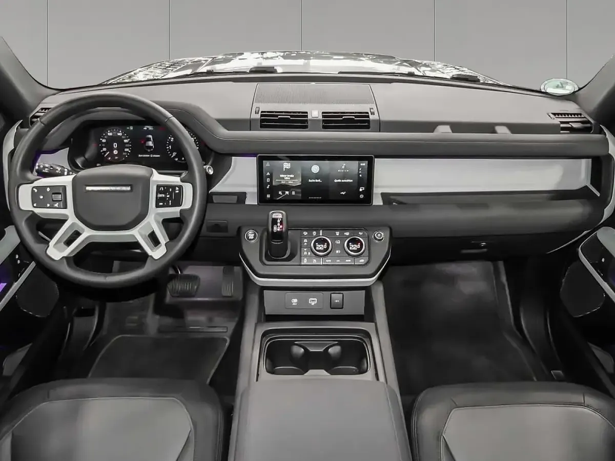 Gebraucht Land Rover Defender SE Dynamic 405 PS (297 kW) 2023 Eiger grey SUV