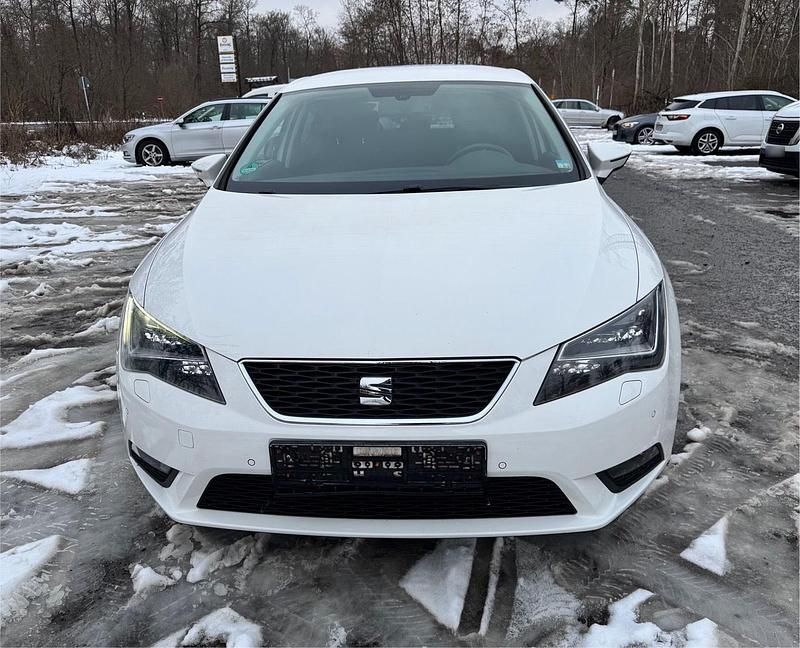 Gebraucht Seat Leon Style 150 PS (110 kW) 2013 Weiß Limousine