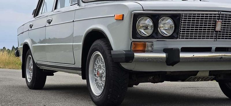 Second-hand Lada 2106 64 CP (47 kW) 1989 Berlinǎ